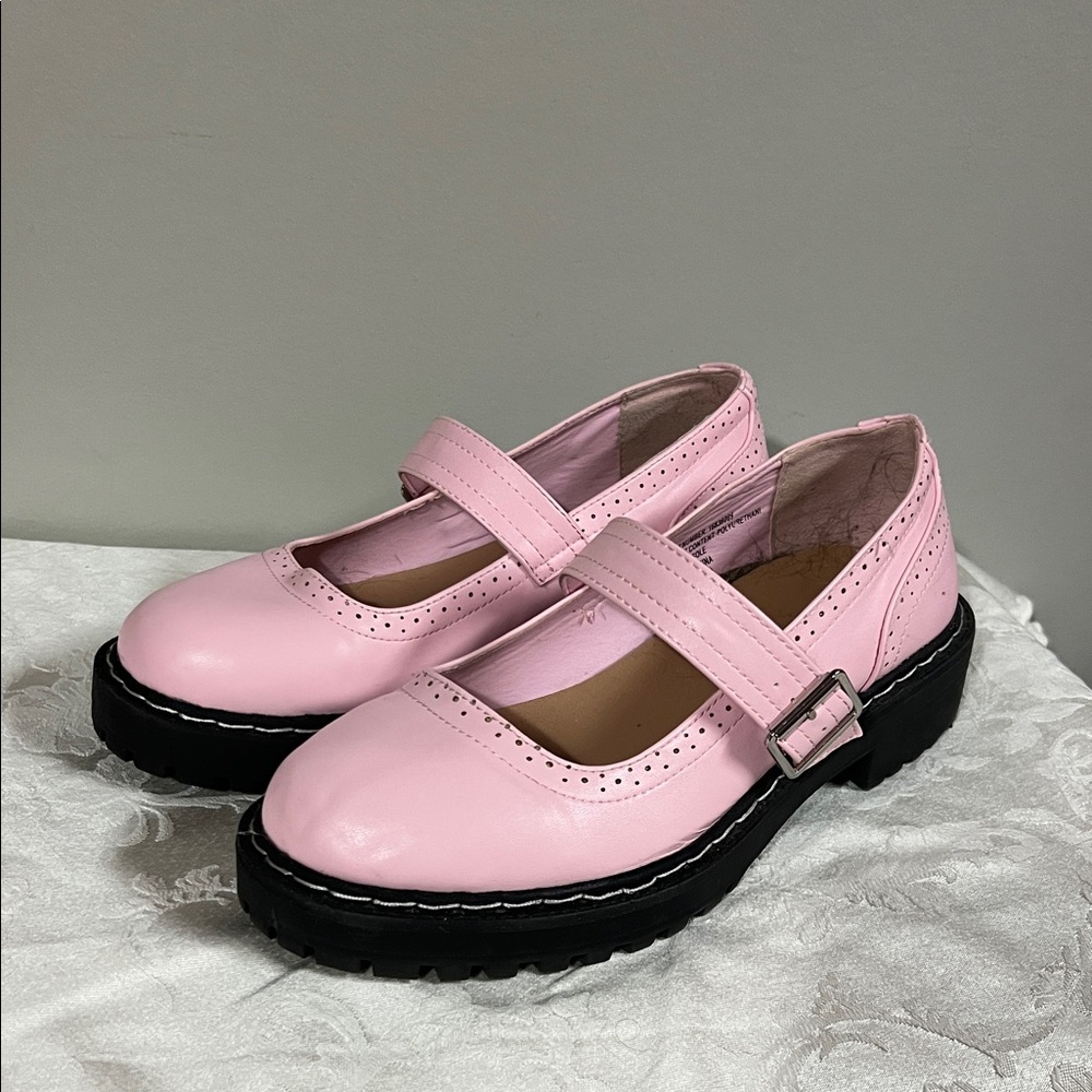 TORRID WW 8 Pink Mary Jane Shoes with Buckle
